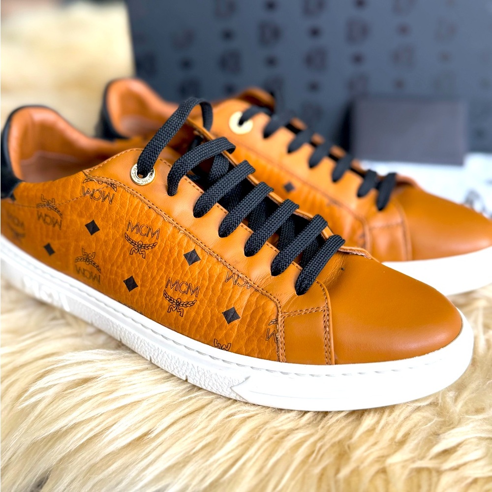MCM Terrain Lo Sneakers in Visetos (cognac) - Picture 6 of 6